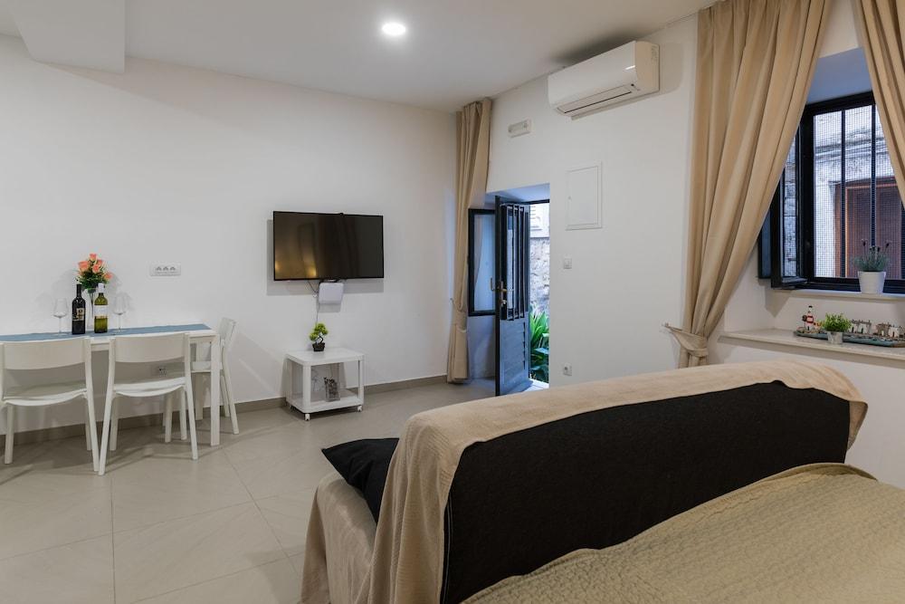 Apartments Ivana ดูบรอฟนิก ภายนอก รูปภาพ