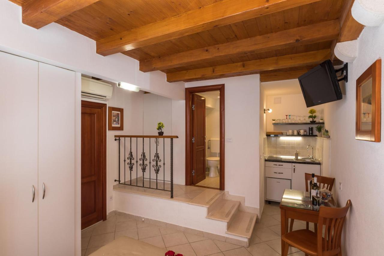 Apartments Ivana ดูบรอฟนิก ภายนอก รูปภาพ