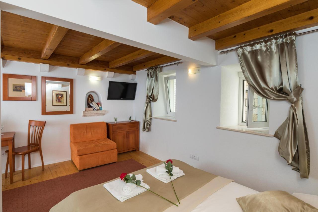 Apartments Ivana ดูบรอฟนิก ภายนอก รูปภาพ